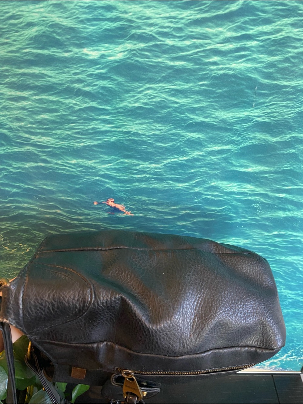 Matt & Nat Black Leather Shoulder Bag with Gold Hardware - Picture 4 of 6
